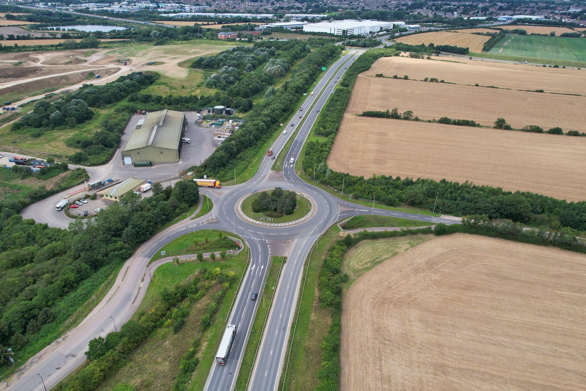Dostęp do drogi publicznej - co oznacza i jak go zapewnić?